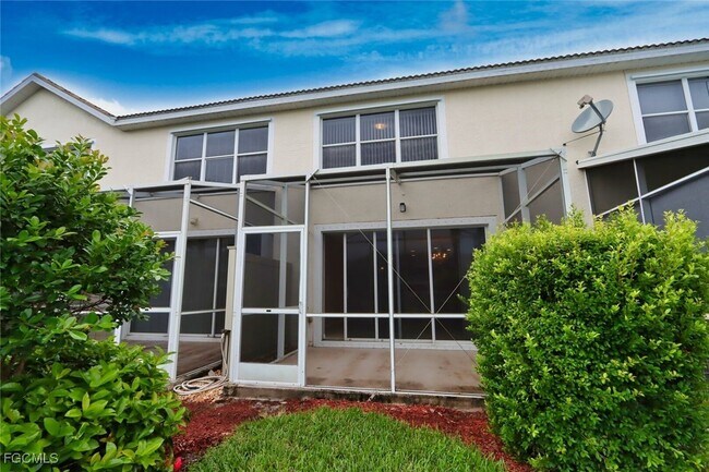 Photo - 1172 Oxford Ln