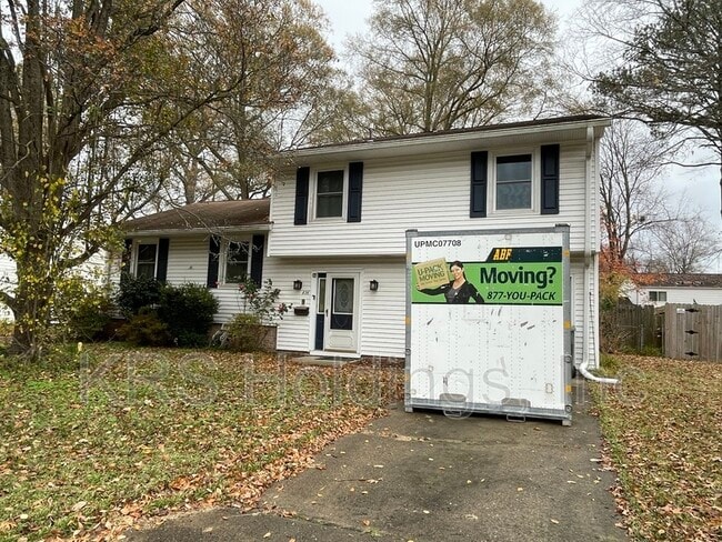 Photo - 826 Olive Dr