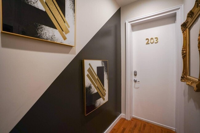 Photo - 709 Jackson Ave Unit 203
