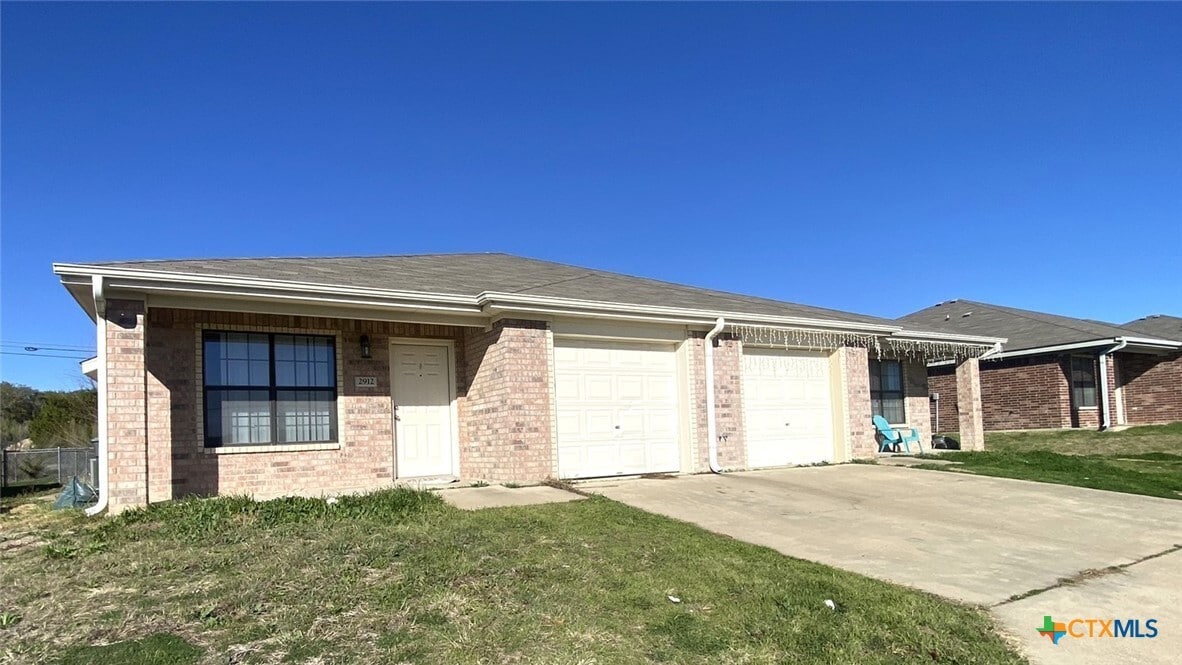 Photo - 2910 Ashley Dr