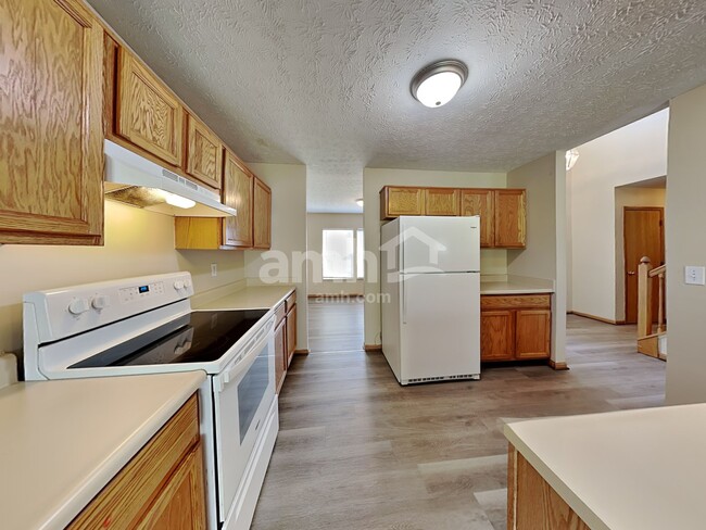 Photo - 3939 Eastrise Dr