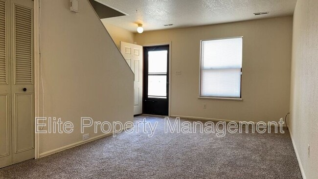 Photo - 1988 N Salem Ave