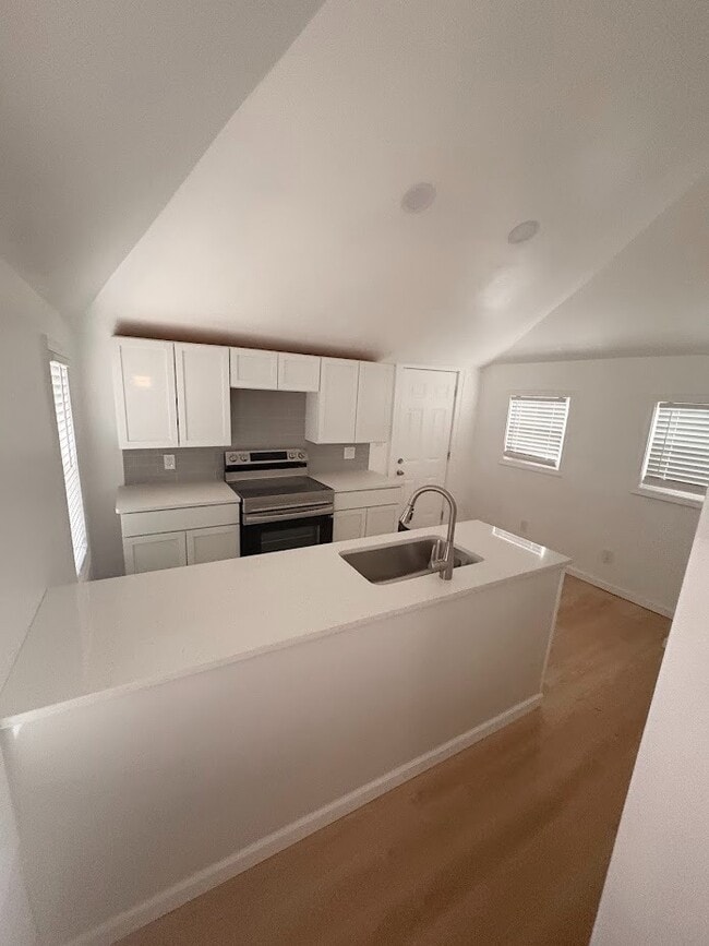 Photo - 135 Lawndale Ave