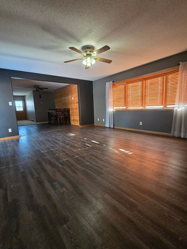 Photo - Spacious 3 Bedroom 2 Bath Home