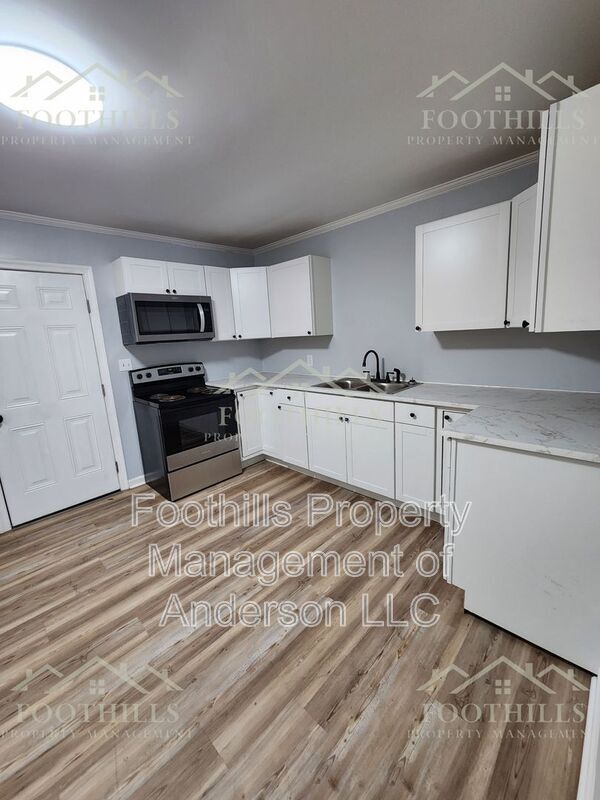 Photo - 3311 Berry Ln Unit A