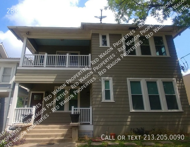 Building Photo - 411 W Mistletoe Ave Unit 411