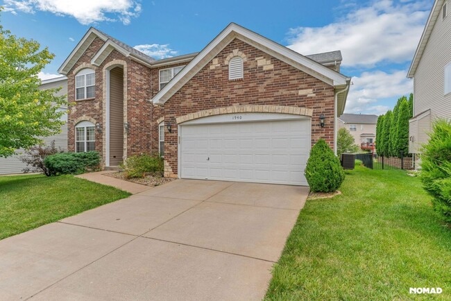 Building Photo - Spacious 5BR House in Saint Charles