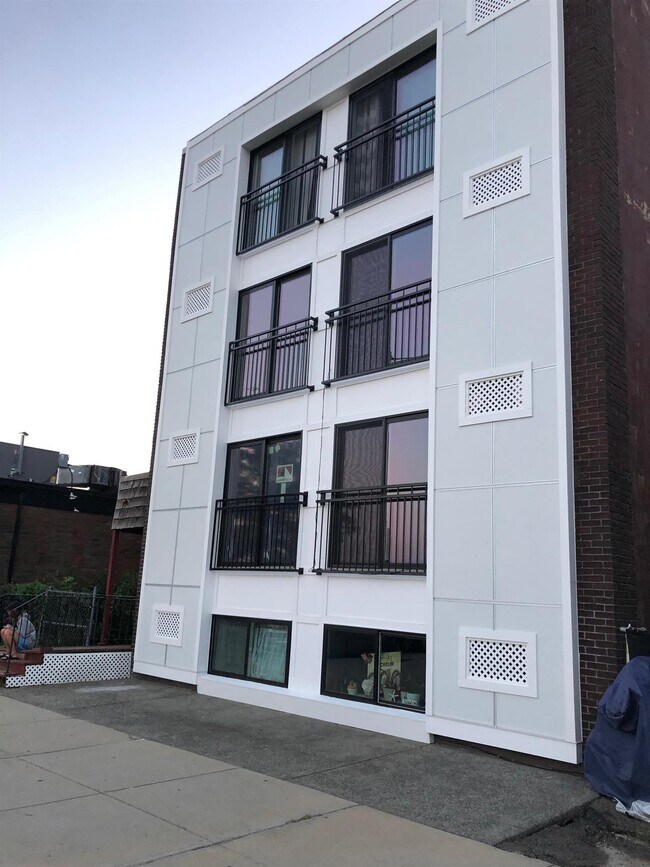 Photo - 383 Revere Beach Unidad 4