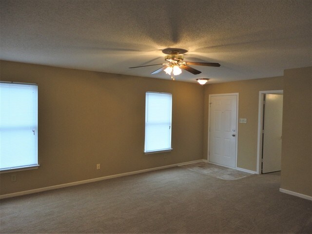 Photo - 9211 Wandflower Dr