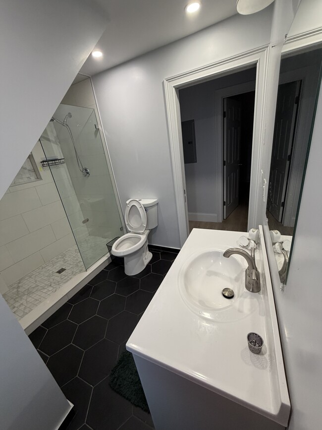 Photo - 12 Chestnut Ave