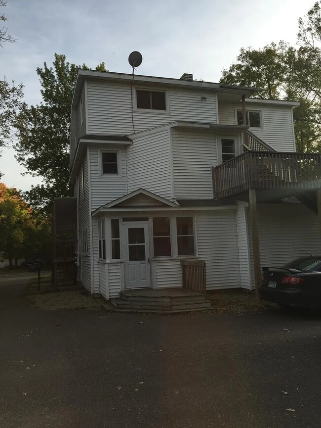 Rear Entrance - 563 W 4th St Unit First Floor