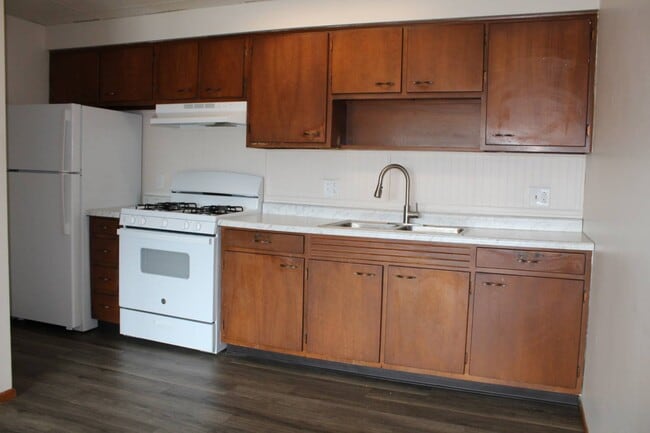 Photo - 1314 Maple Dr