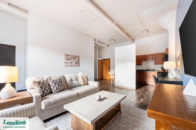 Building Photo - 45 Willow St