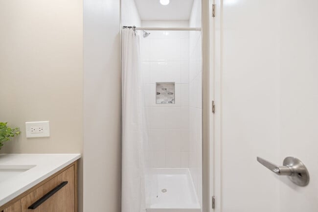 Photo - 14237 S Newberg Ct Unidad ID1285043P