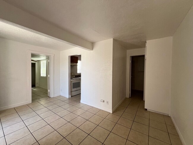 Photo - P026 Unit # B