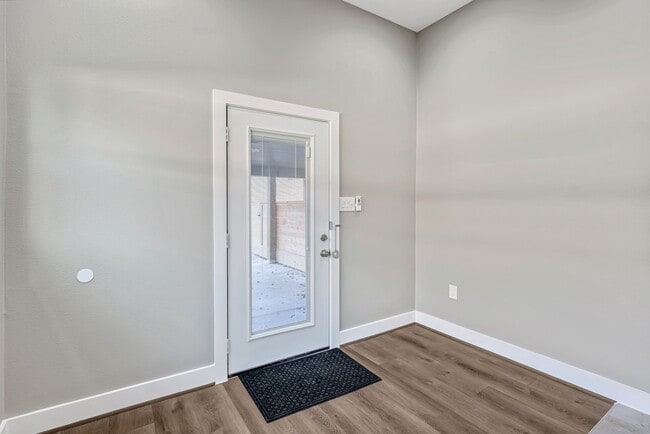 Photo - 430 Hutcheson St