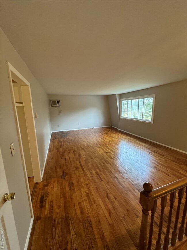 Photo - 71 E Green Rd Apartment Unit 2