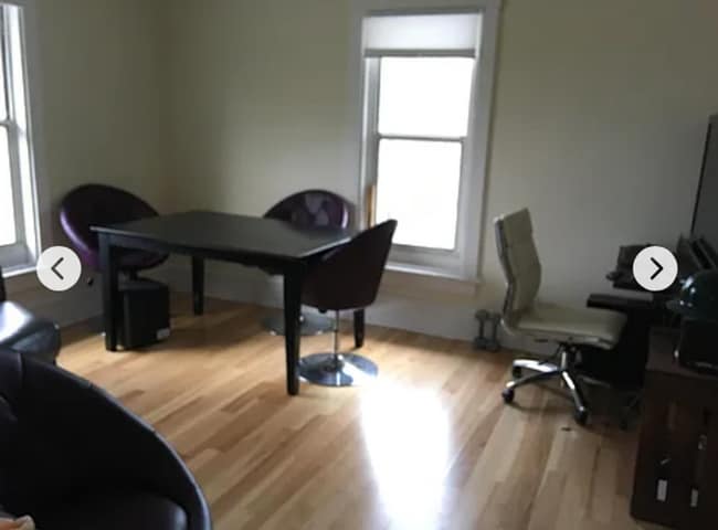 Photo - 301 W Illinois St Unit 4