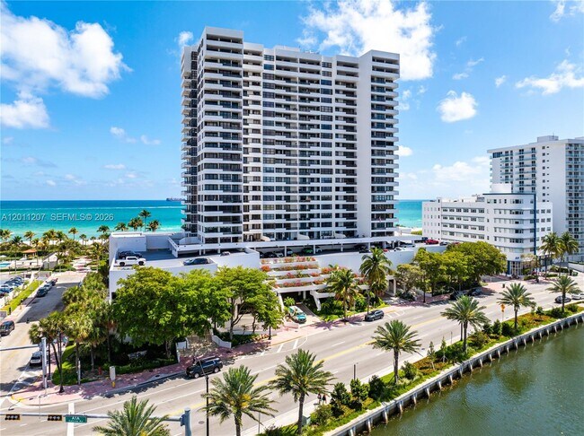 Photo - 2555 Collins Ave Unit 2014