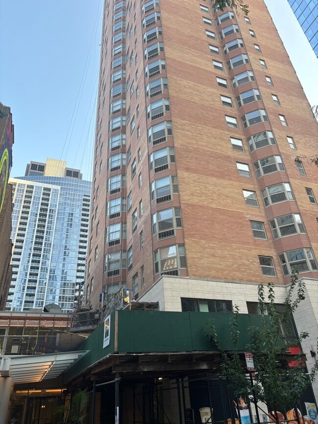Photo - 8 W Chestnut St Unit 21F