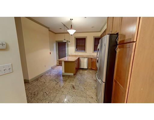 Photo - 531 Newbury St Unit 3