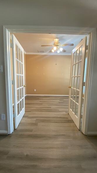 Photo - 2503 Westerlake Dr