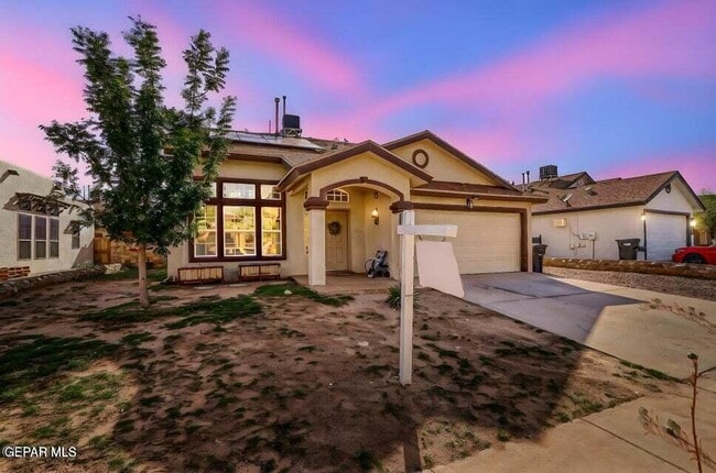 Photo - 409 Desert Chicory St