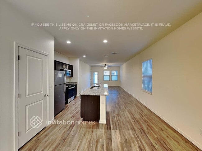 Photo - 218 N 201st Ave