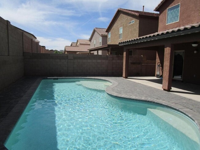 Building Photo - 9563 S Trapper Ridge Dr