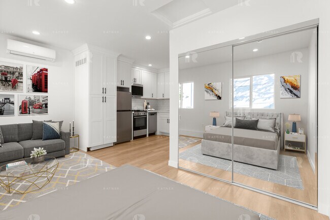 1259-1261 Devon Ave Unit 12611/4