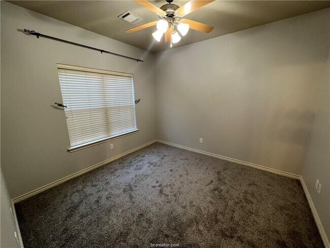150 Forest Dr Loop