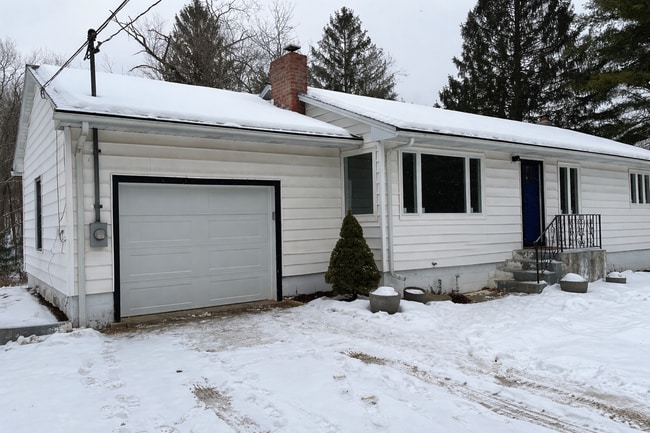 Building Photo - 37 Mary's Ln