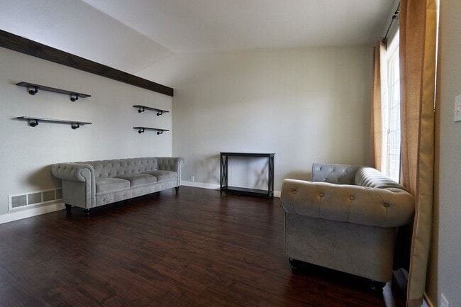 Photo - Beautiful Home on Trenton for Rent!