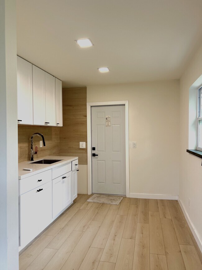 Photo - 606 6th St Unidad 1