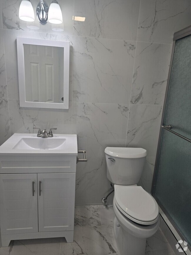 Building Photo - Room Rental in Westminster