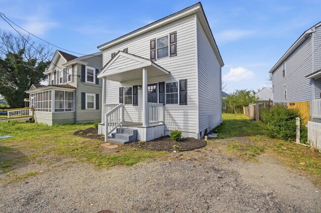 Photo - NEWLY REMODELED 4 BEDROOM COLONIAL HOME FOR RENT IN SUFFOLK!