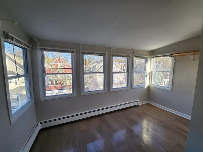 Photo - 33 Shannon St Unit 1