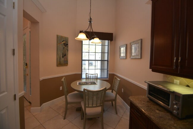 Photo - Furnished townhome! Located in Plantation ...