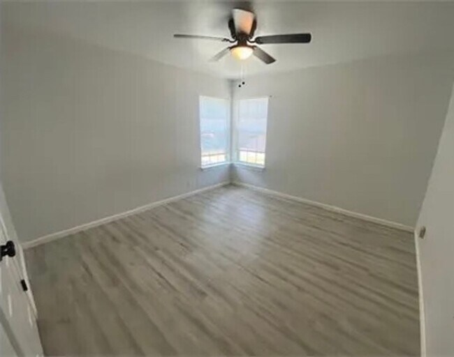 Photo - 3038 Weir Ave Unit 3038 Weir Ave