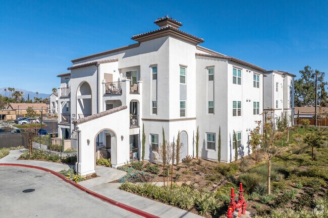 Photo - Vista De La Sierra Townhomes