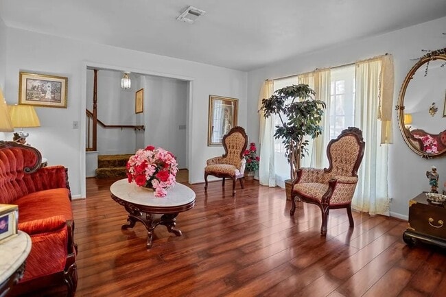 Photo - 1310 Spring Valley Dr