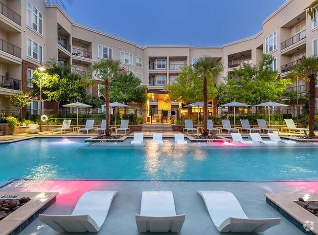 Two Resort Style Pools - AMLI Frisco Crossing Rental