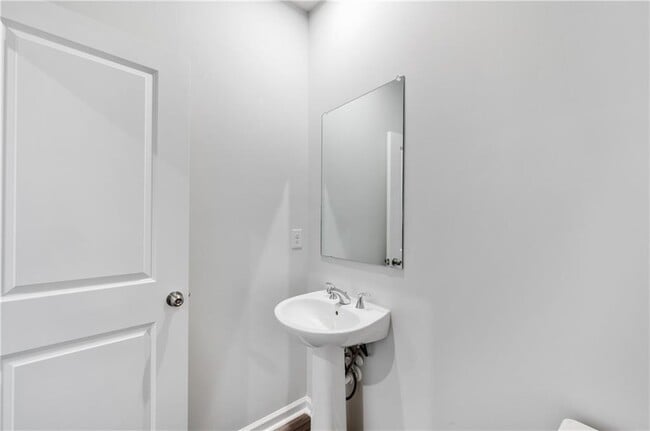Photo - 909 Colton Dr