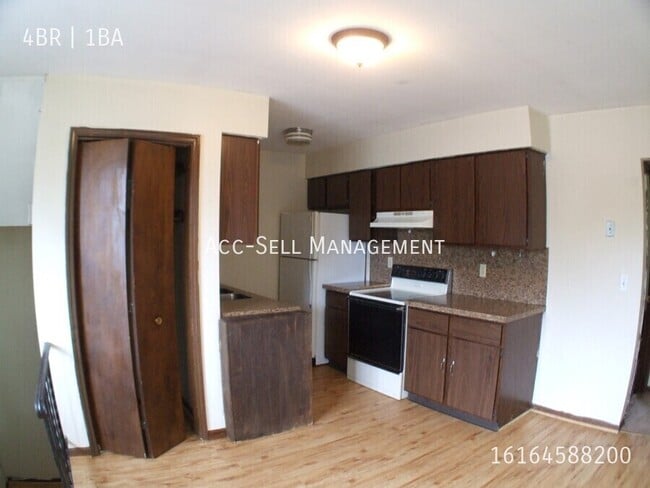 Photo - 5227 Rich St