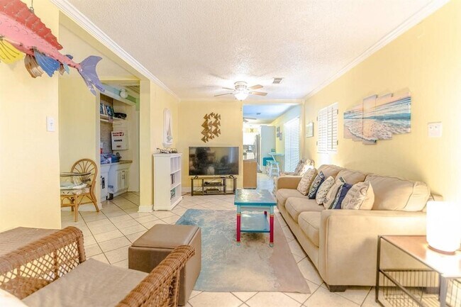 Photo - 2127 28th St