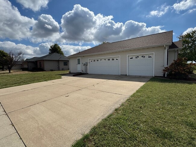 Photo - 4 Bedrooms, Big Yard & Top Schools – Don’t...