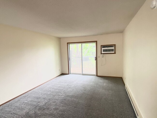 Photo - 3 bedroom, 2 bath Townhome located in South Fargo!