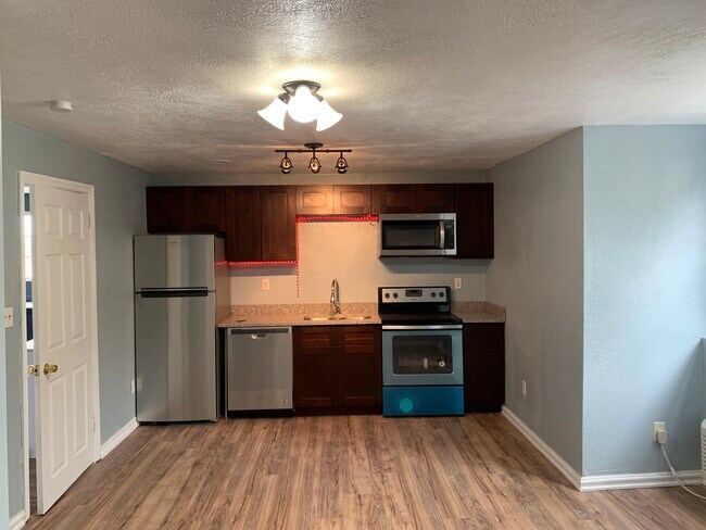 Photo - 5510 Black St Unidad 3