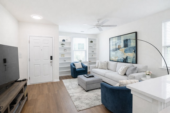 Photo - Room in Condo on Red Bud Ridge Ln