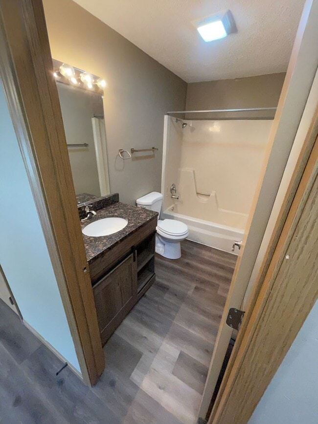 Photo - 2 bedroom unit right across from Sawyer Elementary and on CyRide Unit #9